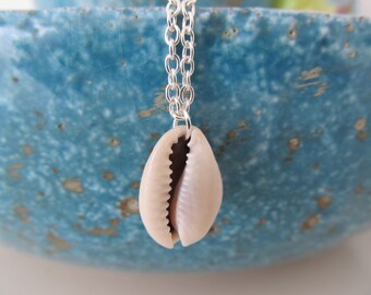 Cowrie shell necklace, summer necklace, beach jewelry