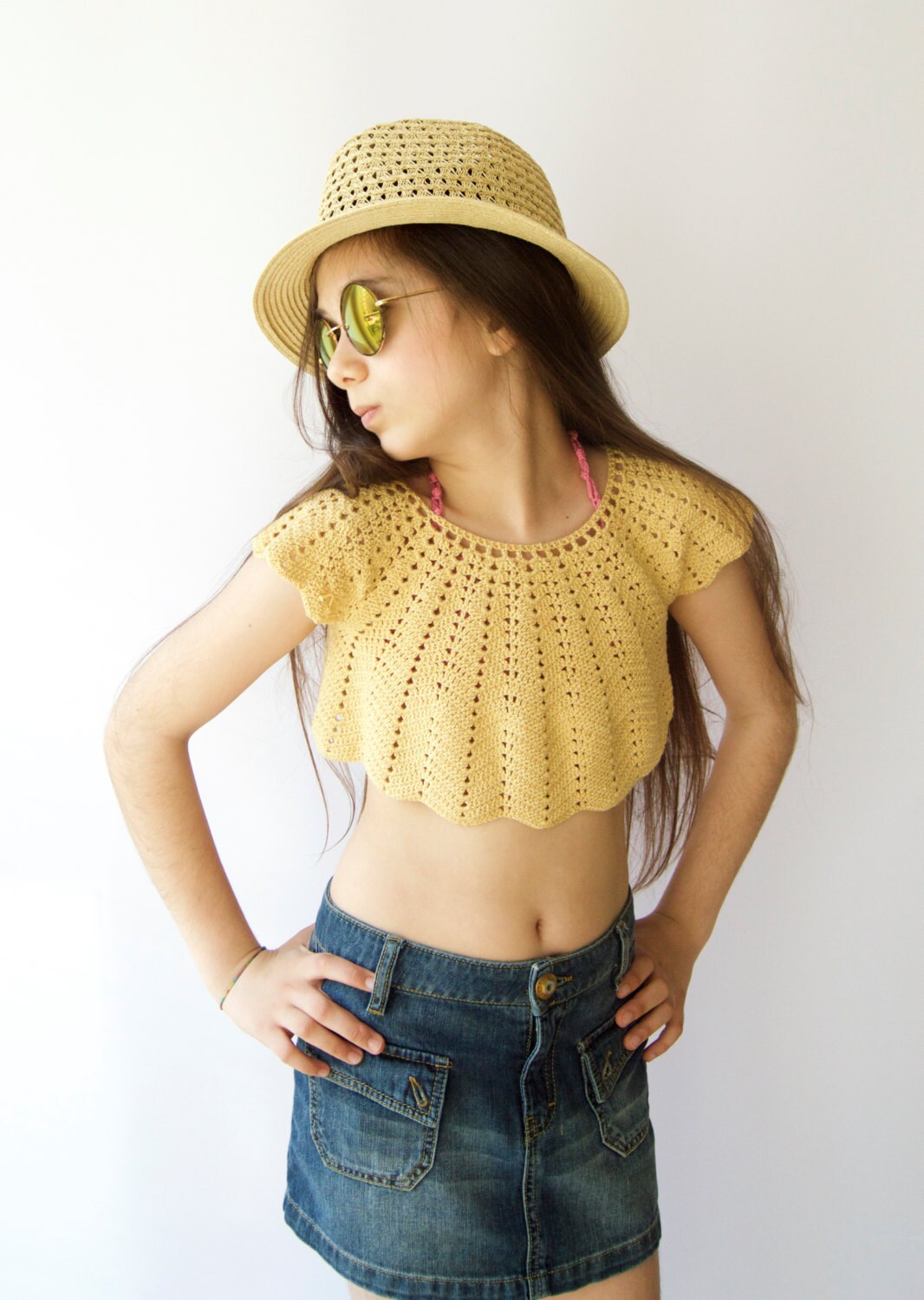 Crochet crop top for girls. Crochet summer top. Beach crop