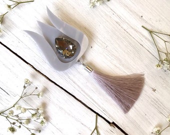 Brooch Tulip - Grey