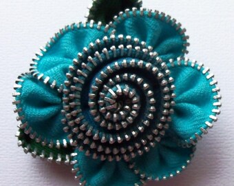 Turquoise Blue Floral Brooch / Zipper Pin by ZipPinning 2739