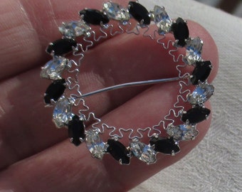 Vintage Black & Clear Marquise Rhinestone Round Brooch