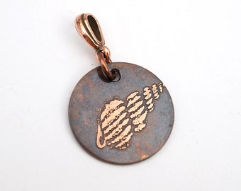 Small copper seashell pendant, small round etched jewelry, optional necklace, 22mm