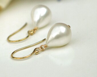 Teardrop Pearl Earrings | White Freshwater Pearls | 14k Gold Filled Dangles | Birthday Gift | Simple Everyday Pearl Earrings | Ready to Ship