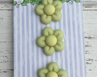 Green Flower Buttons, Carded Set of Novelty Buttons by Buttons Galore, Bazooples Collection, Style BZ133, Set of 3