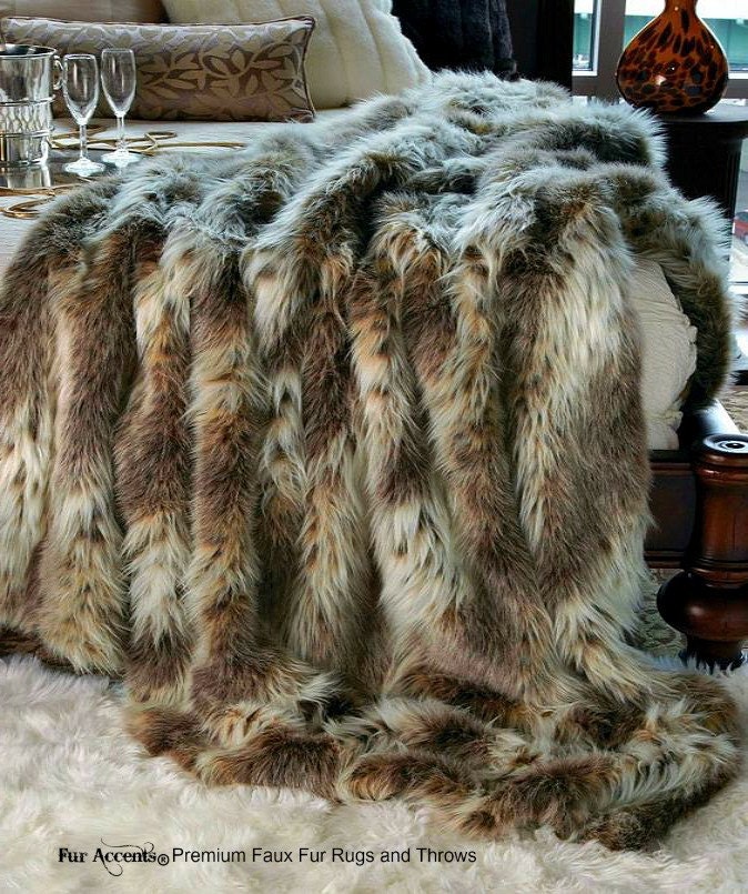 Luxurious Arctic Fox Faux Fur Throw Blanket Brown Diamond
