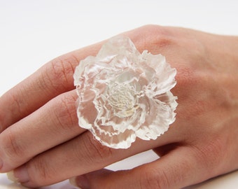 Big Statement Ring, White Ring, Flower Ring, Rose Ring, Big White Ring, Flower Jewelry, Statement Jewelry, Resin Ring, Bridesmaid Jewelry