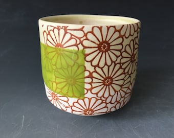Lt. Green and White Daisy Cup (no handle) with Green Stripe