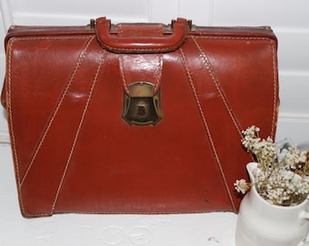 Vintage Leather Briefcase / Messenger Bag / Laptop Case