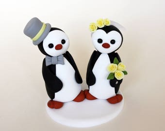 Bride and Groom Penguin Wedding Cake Topper // With Veil and Top Hat // Made to Order