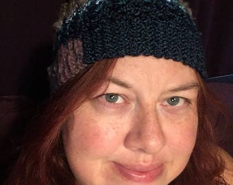 Slouchy hat, in blues, grey, salmon