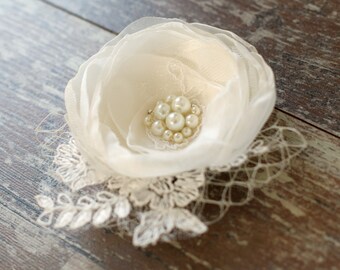 Ivory flower, bridal hair flower, lace flower,hair clip, weddings accessories,bridal hair fascinator, headpiece, pearls, rhinestones.