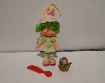 Vintage Strawberry Shortcake Lime Chiffon Doll With Her Pet Parfait Parrot Kenner 1980