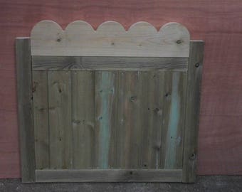 Scalloped Top Garden Gate (3Ft)
