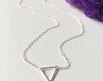 Dainty Necklase in Sterling Silver, Triangle Necklace, Chain Choker, Simple Chain Necklace