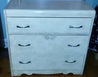 Vintage Dresser makeover