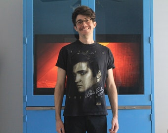 90's Vintage Elvis Portrait Graphic Shirt