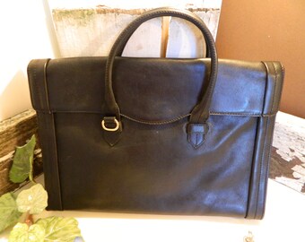 On Sale....................Vintage Levenger Black Leather Valise Attache Satchel Briefcase