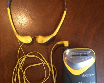 Sony Walkman Sports Works Good . Vintage sony walkman . Vintage walkman . Walkman