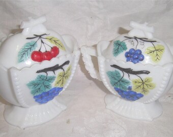 WESTMORLEAND GLASS COMPANY – Westmoreland Beaded Edge Decorated Milk Glass Creamer/Sugar