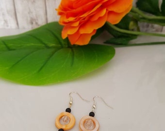 Perlmuttohr Pendant in Orange