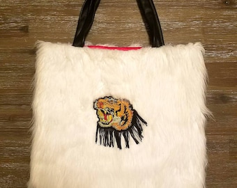 Tiger Head,Snow Faux Fur Shoulder Bag with Embroidered Patch,Bead,Gold,Silver,Stars,Woman,Gift,Christmas,Pink,Embroidery,Leather,white
