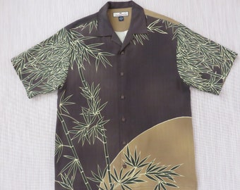TOMMY BAHAMA Shirt Hawaiian Shirt Men Tiki Bamboo Forest Copyrighted Print 100% Silk Aloha Shirt RELAX Fit Camp - S - Oahu Lew's Shirt Shack