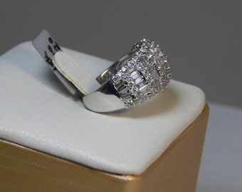Admirable 18K WHITE Gold Ring 8.1G Diamond 2.00CT