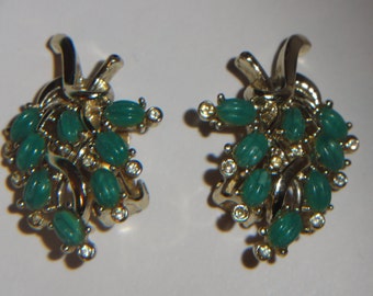 Kramer Jade Jadeite Colored Rhinestone Floral Clip Earrings Signed 1950's