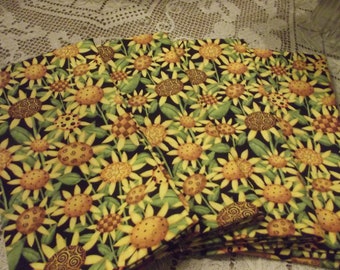 Set of Four Sunflower Napkins, Handmade Napkins, Dinner Napkins, Luncheon Napkins, Cloth Napkins, Fabric Napkins, Party Napkins, Sunflowers