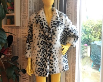 Vintage 70s Faux Fur Snow Leopard 3/4 Length Sleeve Swing Coat