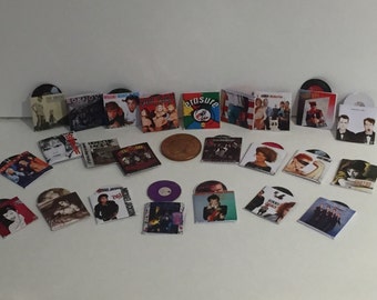 Set of 6 Dolls House records from the 1980's 1:12th scale