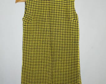 Vintage yellow houndstooth shift dress