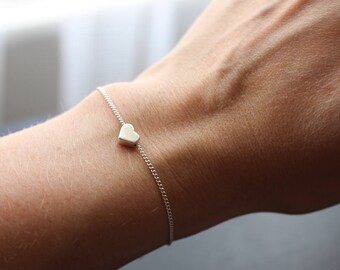 Heart bracelet, rose gold heart bracelet, silver heart bracelet, heart charm bracelet, gift for mum, gift for girlfriend, gift for wife
