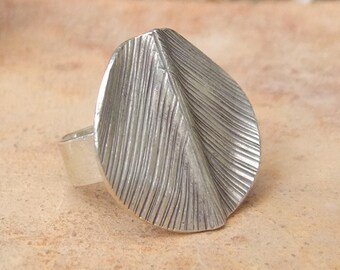 Sterling silver ring. Silver jewelry. Hill Tribe silver ring. 925 Silver ring. Silver jewelry. Ethnic jewelry.