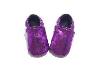 MERMAID CRIB SHOES, purple baby moccasins, mermaid baby shower gift, girl baby booties, mermaid baby, purple baby booties, soft baby shoes,