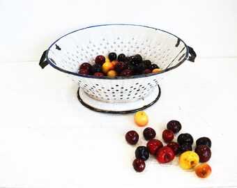 Vintage Colander Rustic White Enamel Colander/Strainer