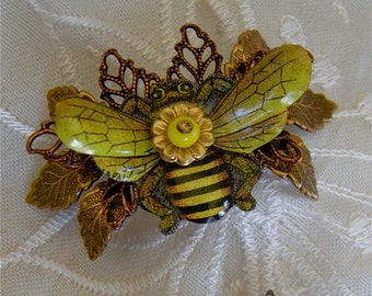 Bee Pin, Honey Bee Brooch, Bumble Bee Brooch, Bee Jewelry, Bee Lover, Gift for Bee Keeper Bee Lover
