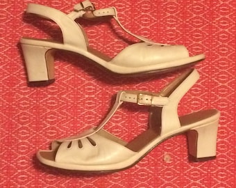 Penaljo white leather heels