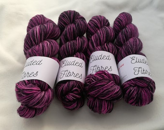 merino wool nylon hand dyed sock yarn 100g / 425m / Eluded Fibres / BLACK HOLE