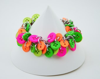 Shaggy Loops Neon Button chainmaille Bracelet
