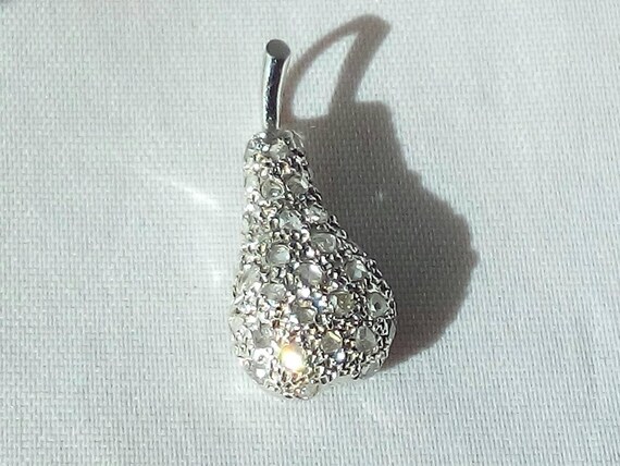 18K White Gold Pear Pave Diamond Pendant 0.85 ct Free 9k