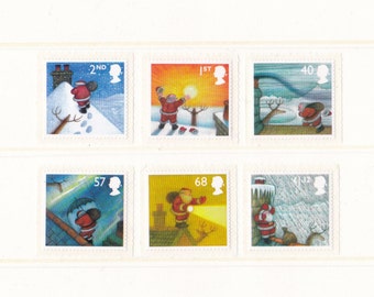 2004 Raymond Briggs Christmas Mint Unused Postage Stamps for letter art, Santa Claus, Father Xmas, snow, winter, presents, reindeer, chimney