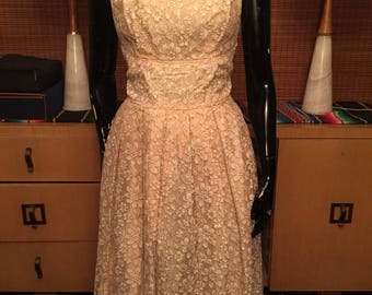 1950's Pale Peach Lace Dress
