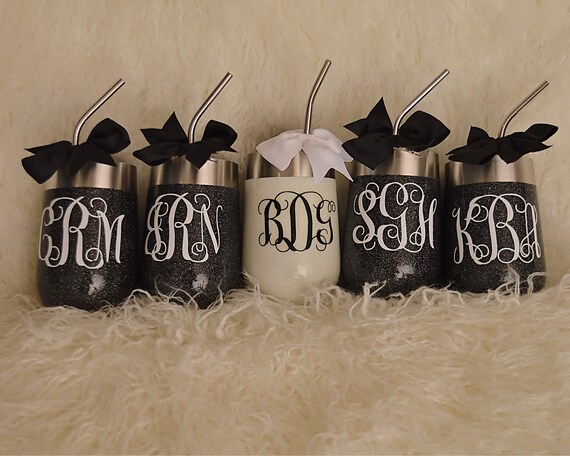 Bridesmaids Glitter Wine Tumblers | Bridal Party Wine Glass | Bridesmaids and Bride Wine Glass