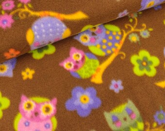 Polar Fleece Owls on the branch on Brown (7.90 EUR/meter)
