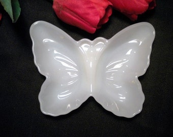 Vintage Milk Glass Butterfly Soap Dish Spoon Rest Trinket Dish