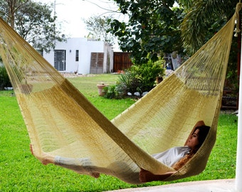 Traditional Mayan Hammock. 100% Natural-colored mayan hammock.