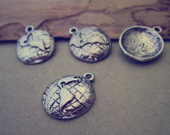 20pcs Antique silver earth pendant charm 15mm
