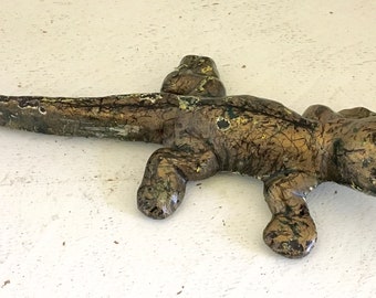 Vintage Old Painted Cast Iron Alligator Paper Weight