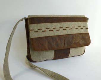 Shoulder bag in natural linen and brown leather